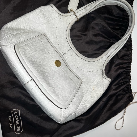 SOLD! COACH PEBBLED LEATHER BAG - Picture 2 of 8